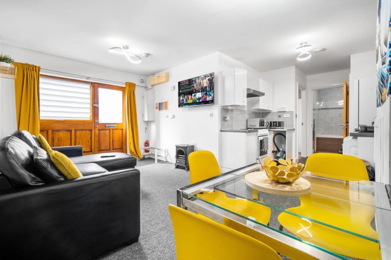 Broadway Suite - Newly Refurbished Stylish Apartment With Free Private Parking - Great Location เบอร์มิงแฮม ภายนอก รูปภาพ